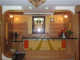 Ug Grand Hotel Bangalore Exterior foto